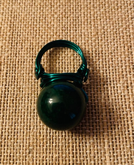 Large Mountain Jade Stone and Green Wire Ring (size 6.5